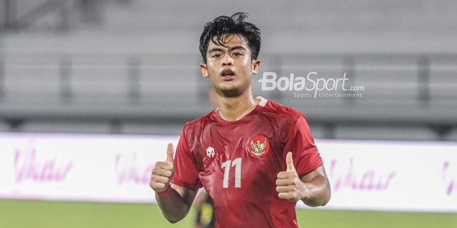 Pratama Arhan Memulai Mimpi Besarnya ke Eropa Dengan Main Bola Plastik di Rumah Tetangga