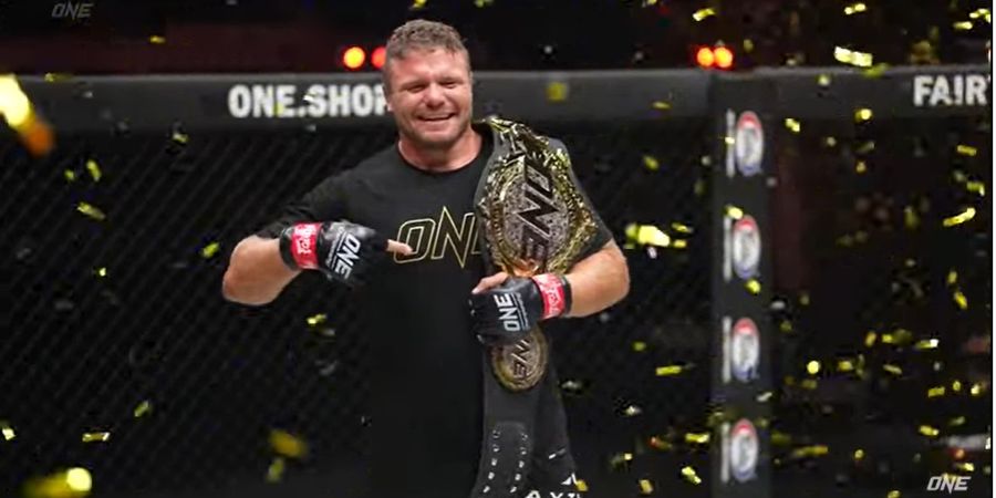 Hasil ONE Championship: Bad Blood - Anatoly Malykhin Juara Interim Kelas Berat, Jagoan Indonesia Tidak Lanjut