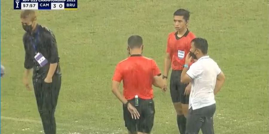 Piala AFF 2022 - Demi Bersaing dengan Indonesia, Keisuke Honda Wajibkan Tiap Calon Pemain Timnas Kamboja Lari 20,5 KM