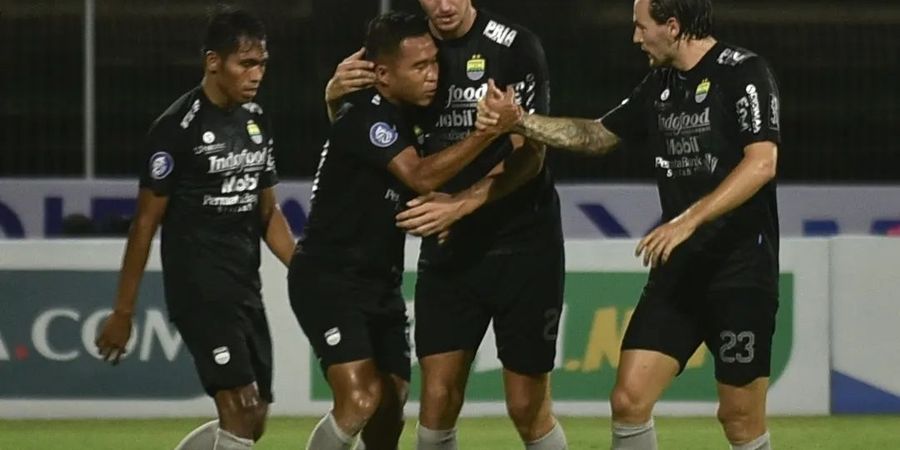 Persib dan Persiraja Kompak Hentikan Pertandingan Meski Sisa 10 Menit, Pemain Menderita di Bawah Guyuran Hujan Deras