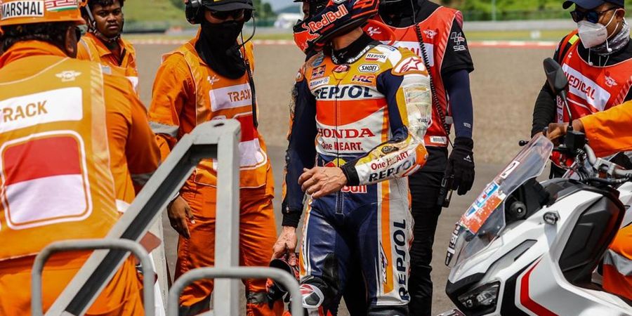 MotoGP Indonesia 2022 - Terpental Telak ke Aspal Mandalika, Marc Marquez Baik-baik Saja