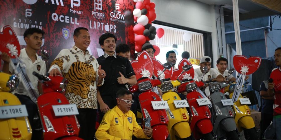 Timnas Futsal Indonesia Dapat Bonus Vespa Matic dan Hp Iphone