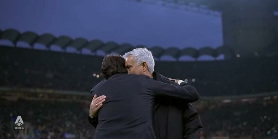 Jose Mourinho Bisik-bisik dengan Simone Inzaghi usai Laga Inter Milan Vs AS Roma, Ngomongin Apa Sih?