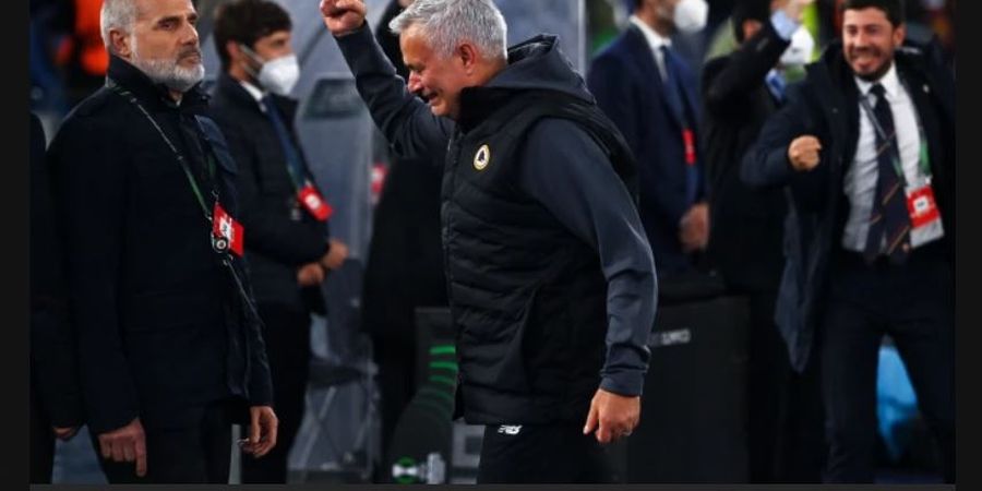 Tangis Haru Iringi Rekor Baru yang Diciptakan Jose Mourinho  