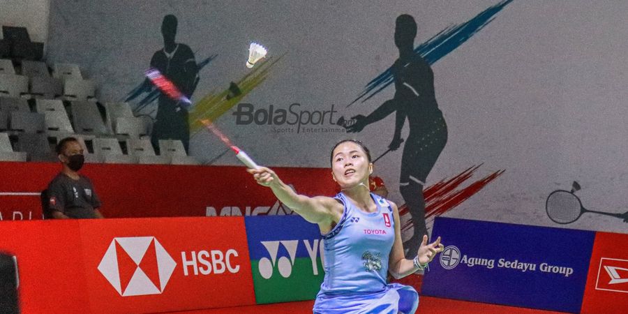 Hasil Final Indonesia Masters 2025 - Unggul 12-1 dan Balas-balasan Hujan 12 Poin Beruntun, Mantan Ratu Bulu Tangkis Ratchanok Intanon Juara dengan Sempurna