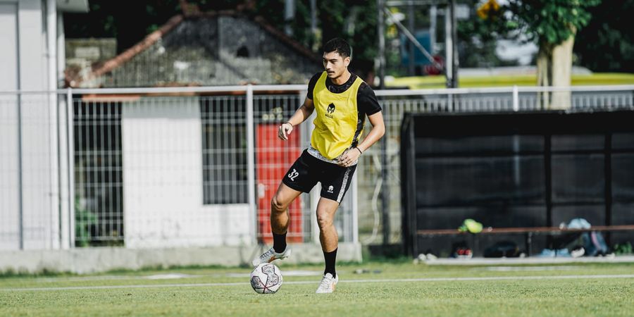 Kali Pertama Berkarier di Liga 1, Bek Baru Dewa United Jebolan Tim PON Papua Butuh Masukan