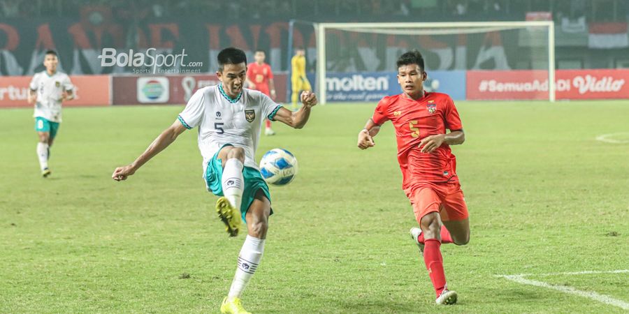 Perubahan Multiposisi Kakang Rudianto Usai Berlatih dengan Shin Tae-yong di Timnas U-19 Indonesia