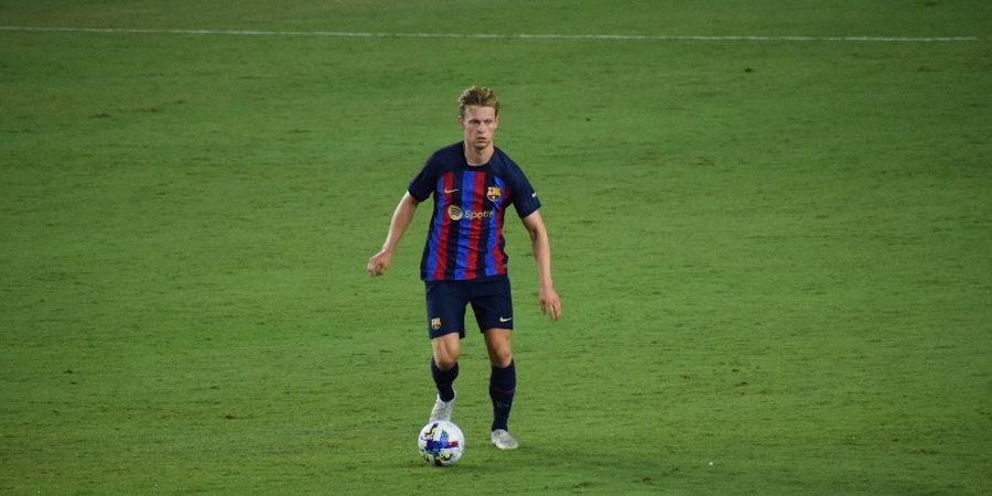 Frenkie De Jong Diteriaki Suporter Barcelona dan Dipaksa Terima Pemotongan Gaji