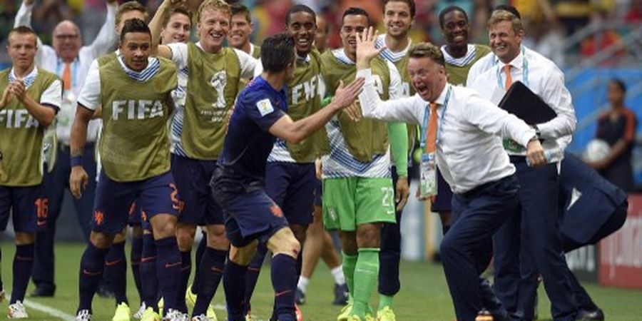 SEJARAH PIALA DUNIA - Louis van Gaal Pakai Taktik Genius Menit 121, Belanda ke Semifinal