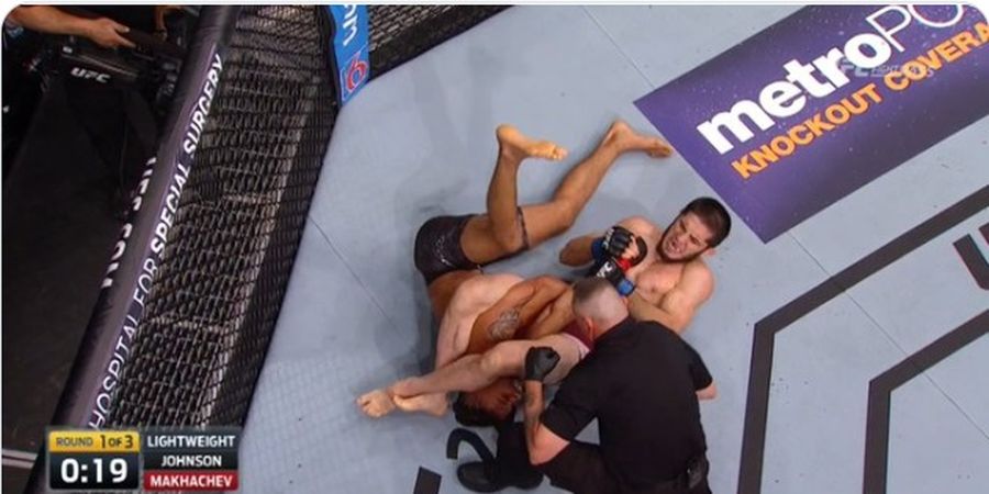 SEJARAH HARI INI - Puluhan Ribu Orang Jadi Saksi, Islam Makhachev Kunci Tangan Sekutu Musuh Idaman Khabib