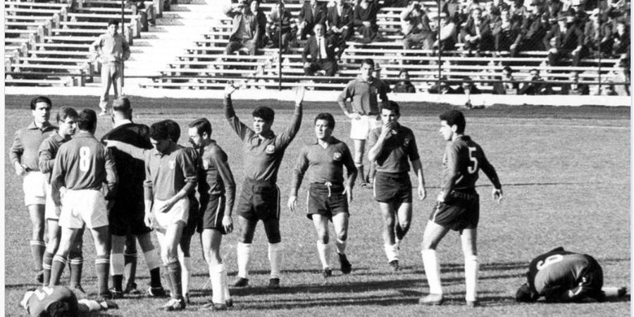 SEJARAH PIALA DUNIA - Cile Vs Italia 1962: Laga Paling Keji dan Brutal sampai Timbulkan Fitnah dan Kebencian