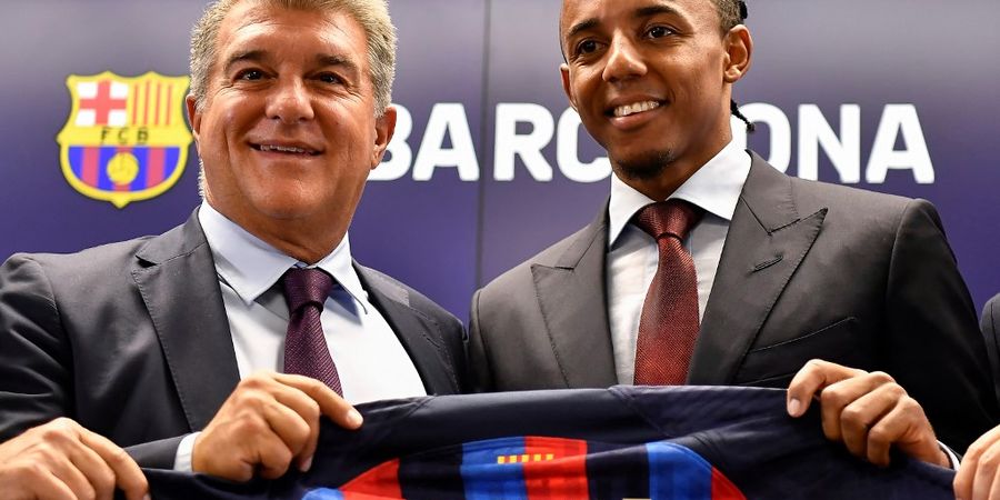 RESMI - UEFA Turun Tangan Selidiki Kasus Suap Barcelona, Joan Laporta Serang Balik Wartawan