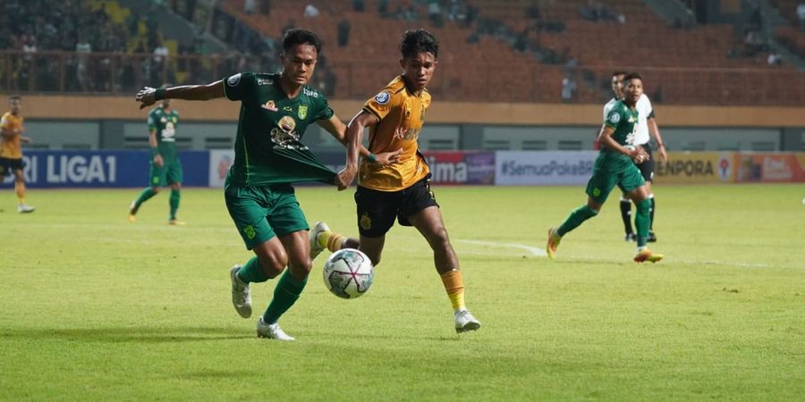 Pelatih Persebaya Poles Lini Belakang Jelang Hadapi Madura United