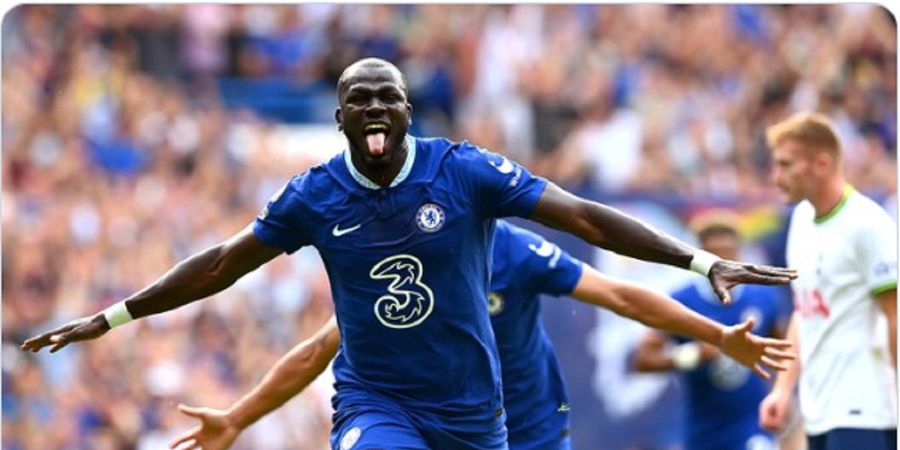 Bukan Kaleng-Kaleng! Gol Tendangan Voli Kalidou Koulibaly Buktikan Chelsea Punya Kualitas Bek Setara Striker