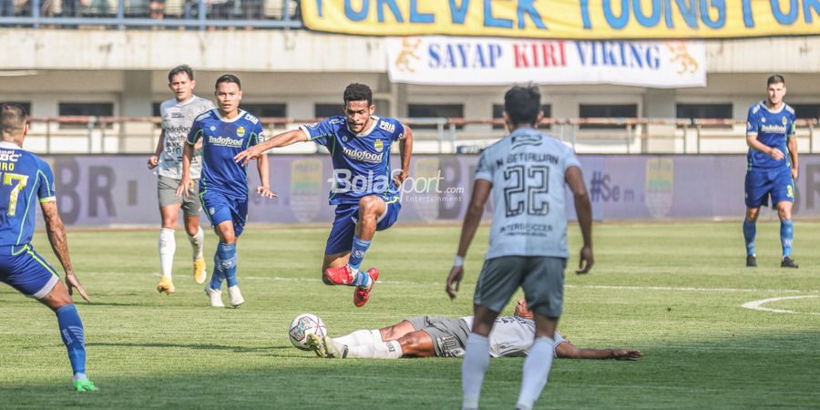 Gelandang Persib Bertekad Tampil Lebih Baik di Kandang Arema FC