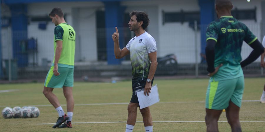 Luis Milla Istirahatkan Pemain Persib Jelang Hadapi Arema FC