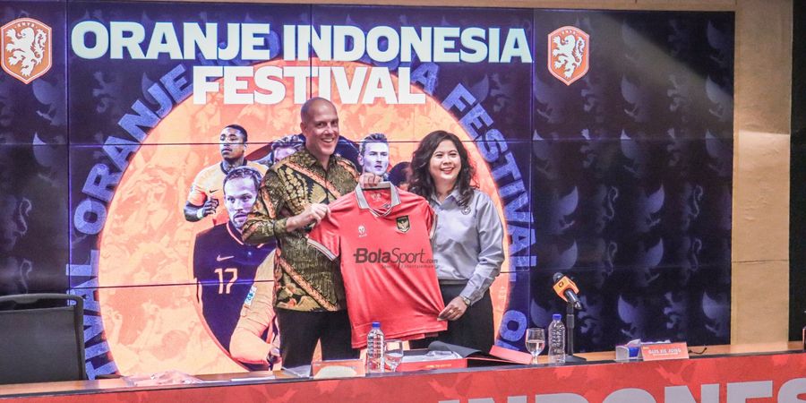 Piala Dunia 2022 - Hadiah KNVB untuk Penggemar di Indonesia