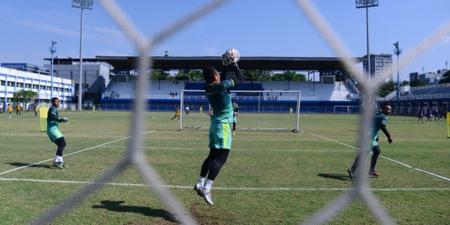 Pelatih Kiper Persib Curhat Tidak Pernah Lakukan Hal Ini Sebelum Luis Milla Datang