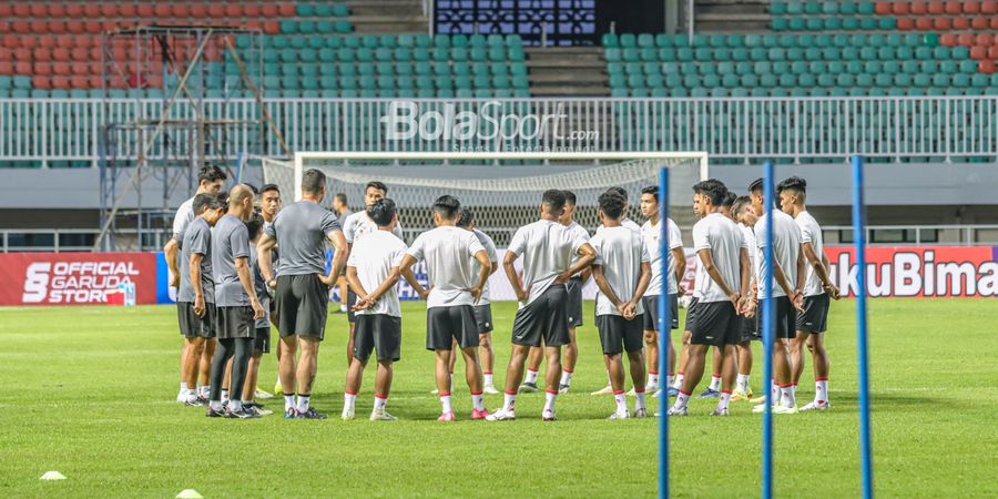 Timnas Indonesia Vs Curacao - Prakiraan Cuaca Cibinong Hujan Petir, Stadion Pakansari Bisa Banjir?