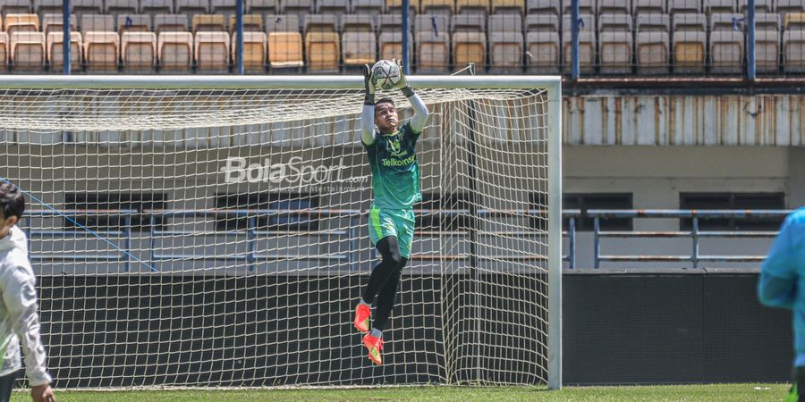 Kata Kiper Persib Bandung setelah Dapat Evaluasi dari Luis Milla