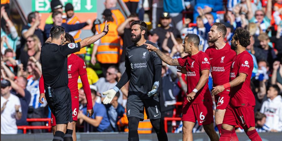 Liverpool Imbang Lawan Brighton, Satu Bek Jadi Sasaran Kritik Pedas