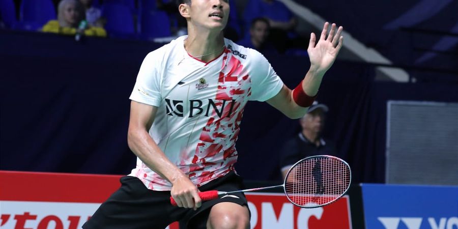 Hasil French Open 2022 - Jonatan Cedera Hingga Harus Dibantu Kursi Roda