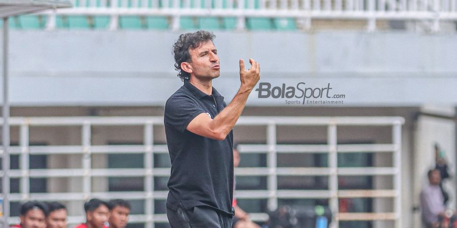 Luis Milla Senang dengan Kinerja Lini Belakang Persib Bandung Usai Tekuk Persikabo