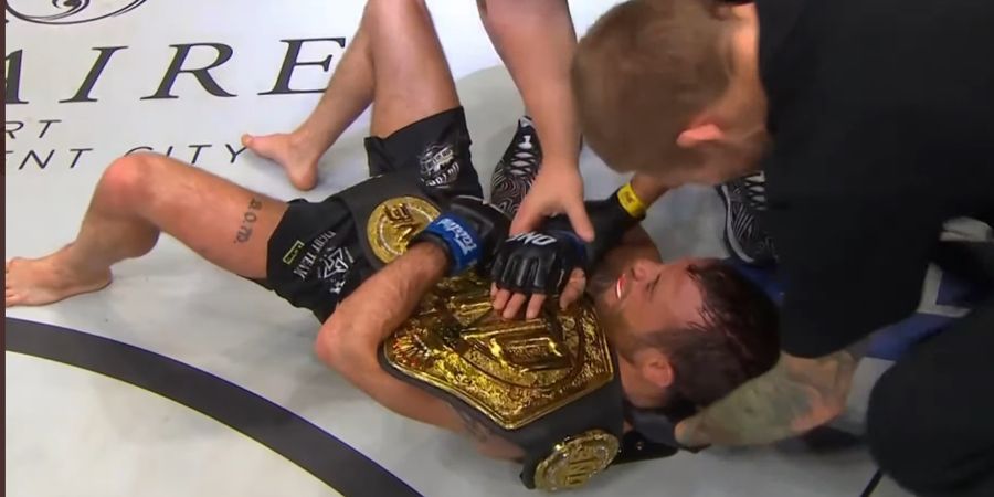 Hasil ONE 164 - Jarred Brooks Rebut Sabuk Juara Kelas Jerami ONE Championship dari Joshua Pacio