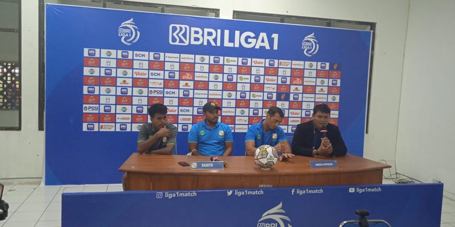 Kalah dari Persebaya Surabaya, Pelatih Barito Putera Sayangkan Timnya yang Banyak Buang Peluang