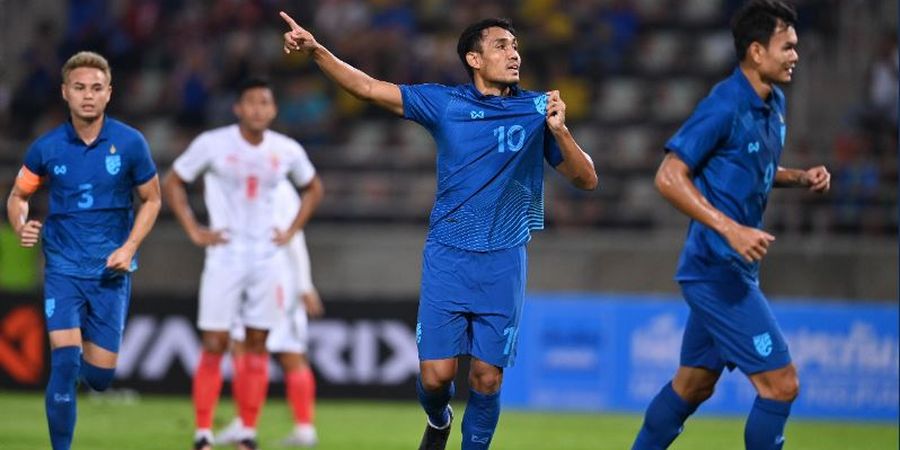 Belum Hadapi Jepang, Timnas Thailand Tiba-tiba Dapat Kabar Buruk