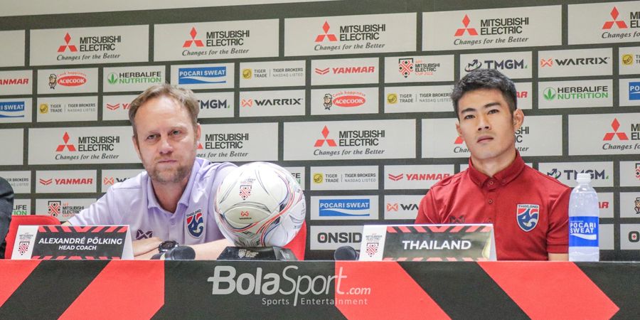 Piala AFF 2022 - Penjelasan Pelatih Thailand soal Theerathon Bunmathan yang Main di Posisi Gelandang