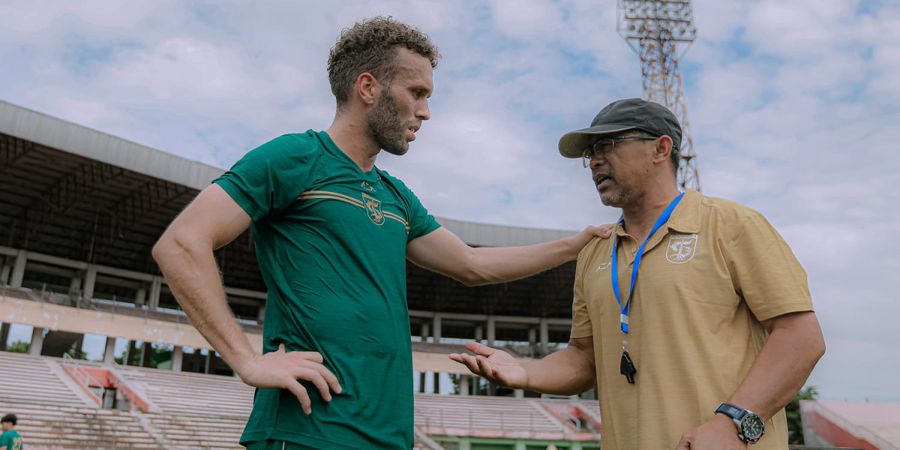 Aji Santoso Yakin Ze Valente dan Paulo Victor Dapat Langsung Nyetel dengan Persebaya