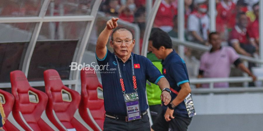 Lebih Percaya dengan Duet Pelatih Spanyol, Fans Malaysia Tolak Musuh Bebuyutan Shin Tae-yong Latih Harimau Malaya