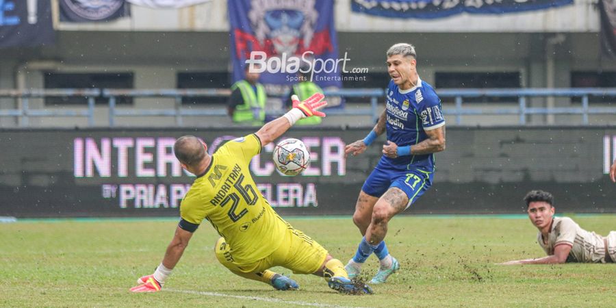 Hasil Liga 1 - Muhammad Ferarri Terpeleset, Gol Tunggal Ciro Alves Bawa Persib Taklukkan Persija