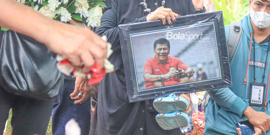 Benny Dollo Dimakamkan di Pamulang, Keluarga Ingin Lebih Dekat Mengunjunginya