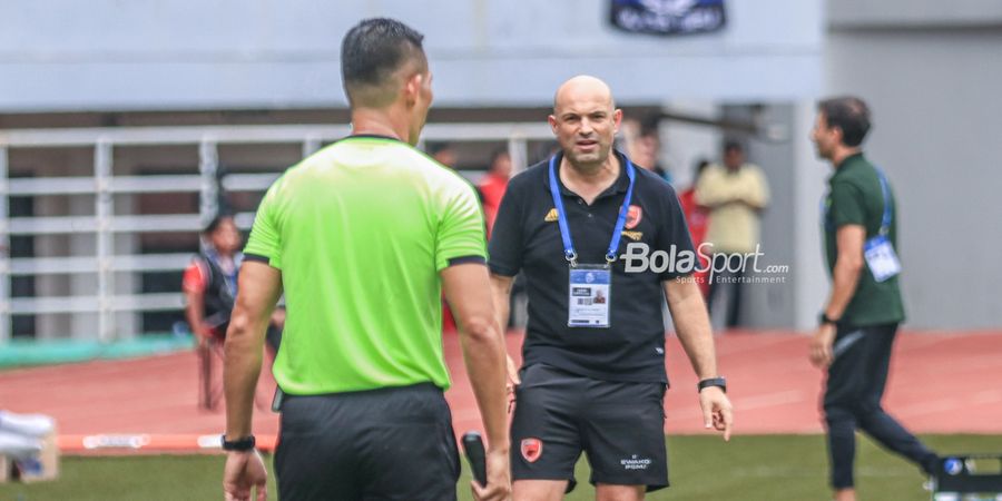 Persib dan Persija Dapat Kabar Gembira, Bernardo Tavares Merasa Digembosi Wasit Usai 2 Bek Andalan Dipaksa Absen