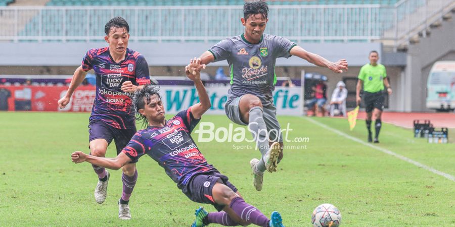 Kabar Terbaru Ady Setiawan setelah Disikut Bek Persebaya, Harus Pakai Penyangga Leher