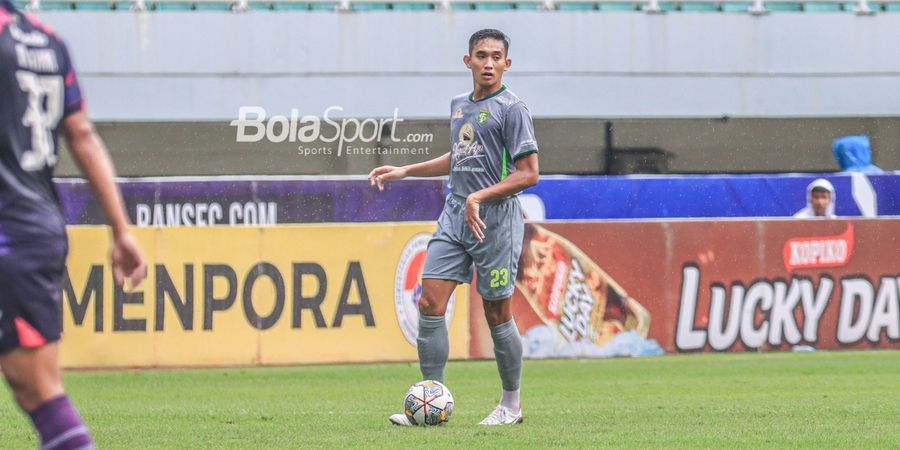 Kata Aji Santoso soal Rumor Hengkangnya Rizky Ridho dan Koko Ari yang Dianggap Ganggu Ruang Ganti Persebaya