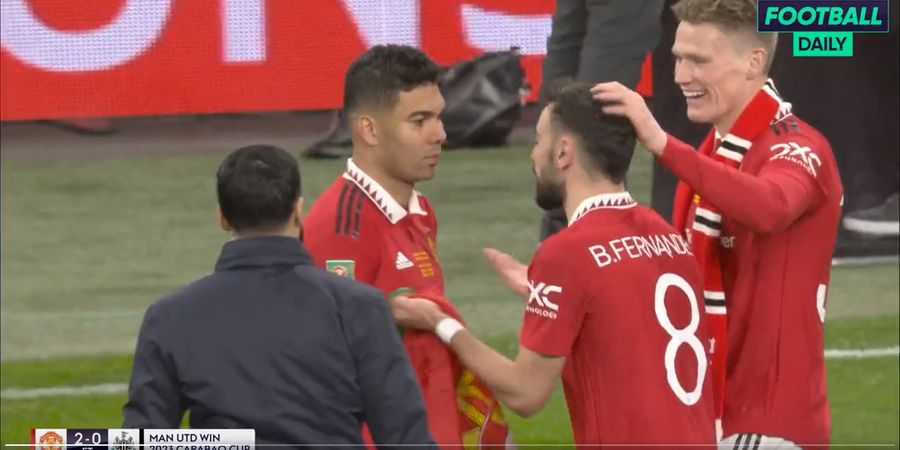 Casemiro dan Bruno Fernandes Ribut Usai Juara Piala Liga Inggris, Legenda Man United Malah Senang