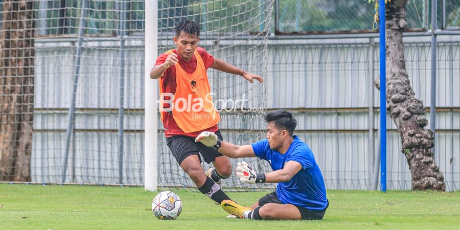 Gagal Tembus Skuad Inti, Kiper Muda Persib Bandung Hanya Bisa Beri Doa yang Terbaik untuk Timnas U-22 Indonesia