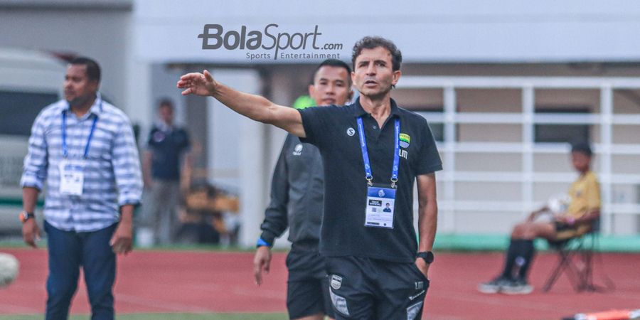 Menang di Markas Persebaya Bakal Jadi Hadiah Spesial Para Pemain Persib di Hari Ulang Tahun Luis Milla