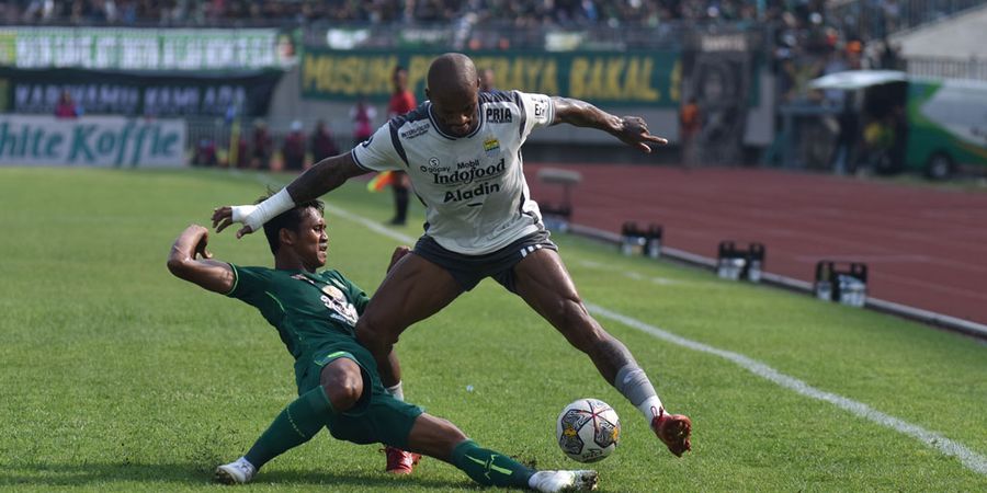 Kata Aji Santoso Setelah Persebaya Surabaya Kembali Kebobolan Lewat Gol Bunuh Diri