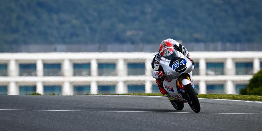 Hasil Moto3 Portugal 2023 - Mario Aji Finis ke-18, Holgado Juara Tinggalkan Rival yang Kesakitan