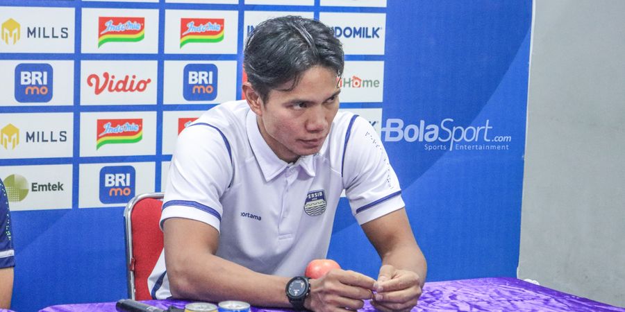 Bek Senior Persib Jalani Kursus Lisensi Kepelatihan