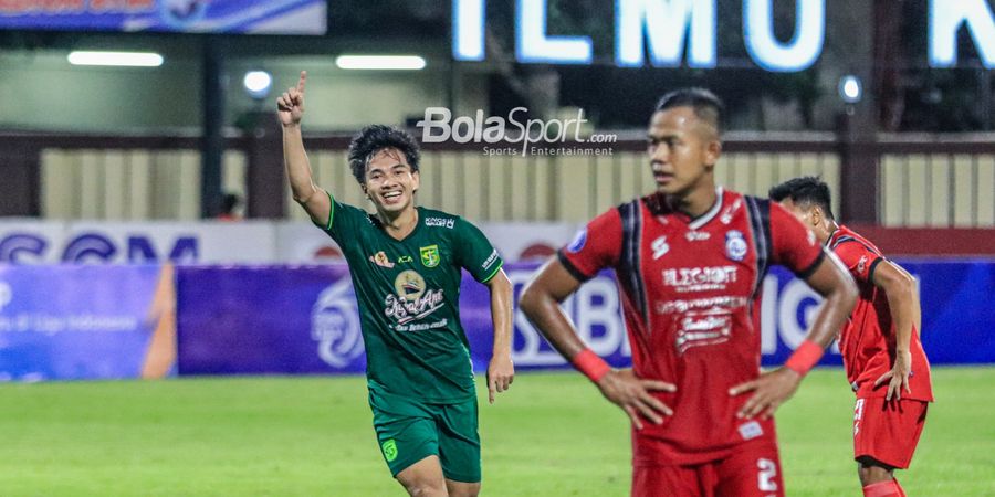 Ernando Ari Berhasil Gagalkan Penalti, Persebaya Bungkam Arema FC