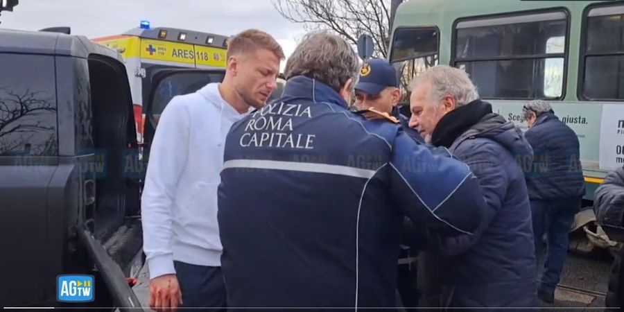 Ciro Immobile Alami Kecelakaan Parah, Mobil Hancur dan Anaknya Masuk Rumah Sakit