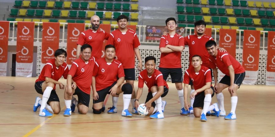 Melihat Kolaborasi Sepatu Futsal Rasa Wafer Vanilla          