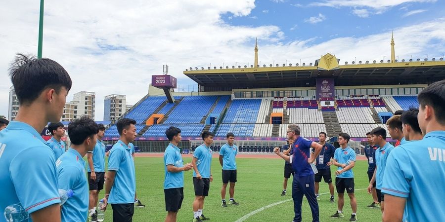 Phillipe Troussier Ngotot Pertahankan Tim Utama, Vietnam Tak Gelar Latihan untuk Lawan Timnas U-22 Indonesia