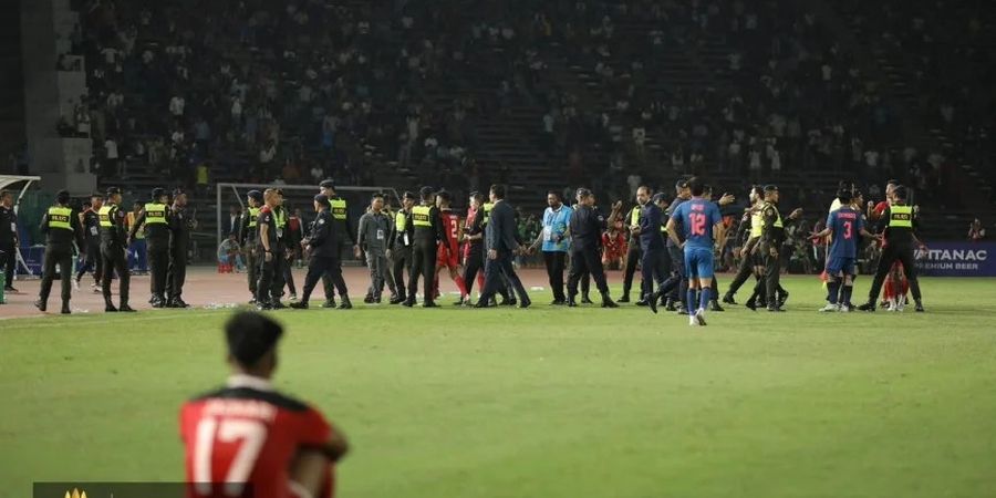 Media Vietnam Soroti Pemain Timnas U-22 Indonesia yang Duduk Santai saat Terjadi Tawuran