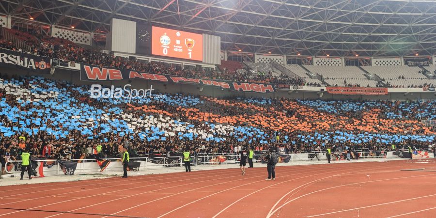 The Jakmania Kompak Tunjukkan Koreo Keren saat Persija Lawan PSM